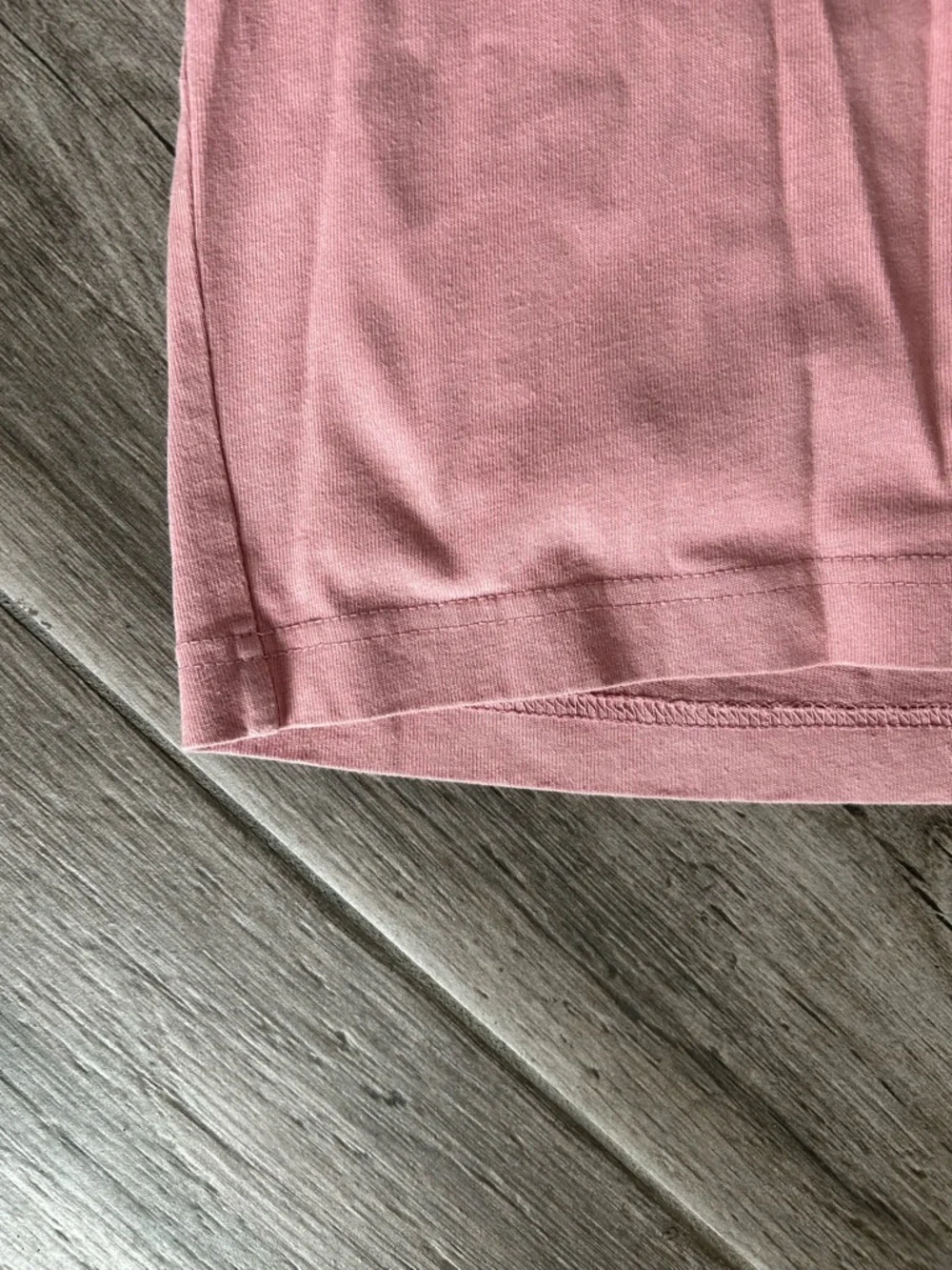 Everlane | Men’s Heavyweight Relaxed Tee - Picture 2 of 5